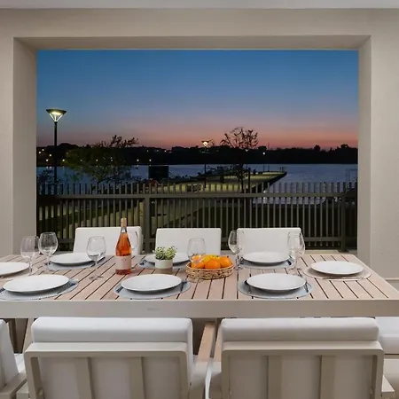 Villa Luxury Lovre Seaside Heated Pool Sauna