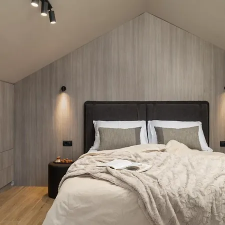 Luxury Lovre Seaside Heated Pool Sauna Villa