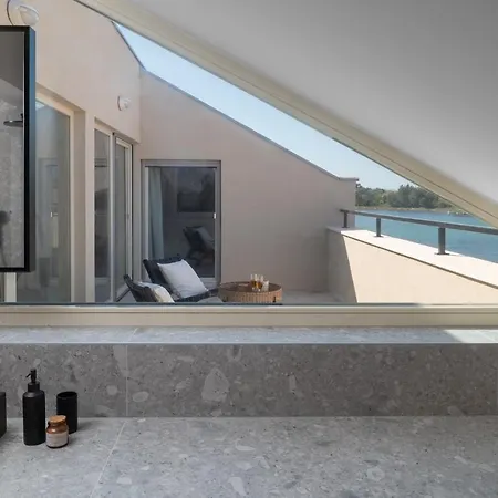 Villa Luxury Lovre Seaside Heated Pool Sauna *