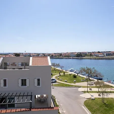 Luxury Lovre Seaside Heated Pool Sauna Villa *