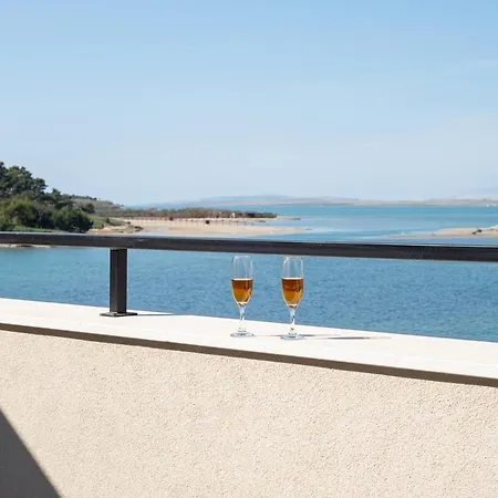 Villa Luxury Lovre Seaside Heated Pool Sauna