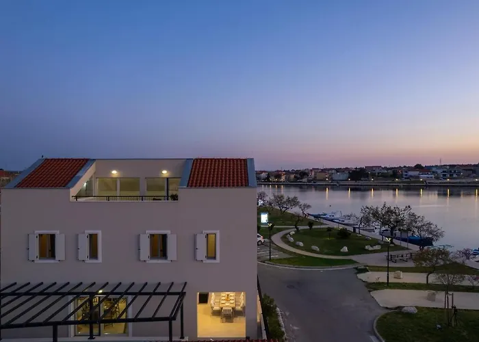 Luxury Lovre Seaside Heated Pool Sauna Villa Nin