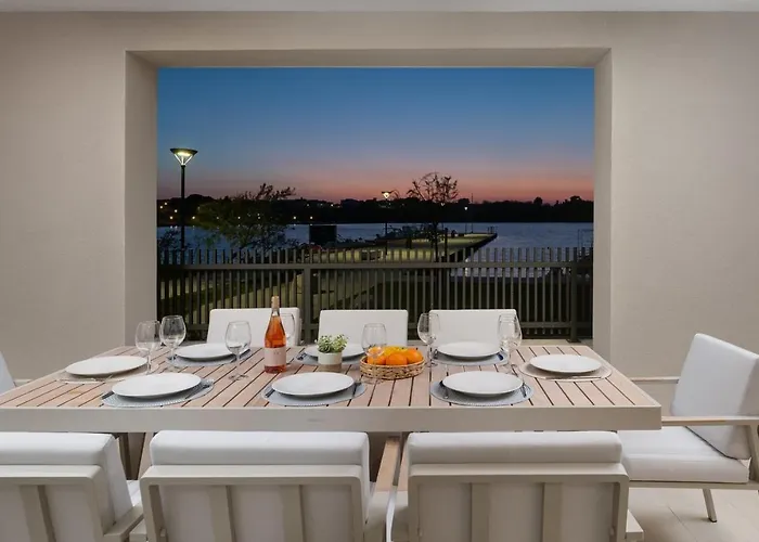 Villa Luxury Lovre Seaside Heated Pool Sauna