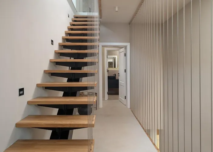 Luxury Lovre Seaside Heated Pool Sauna