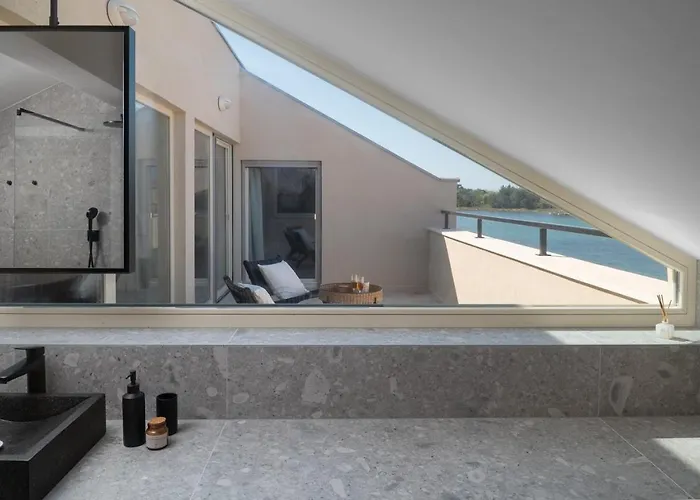 Villa Luxury Lovre Seaside Heated Pool Sauna *