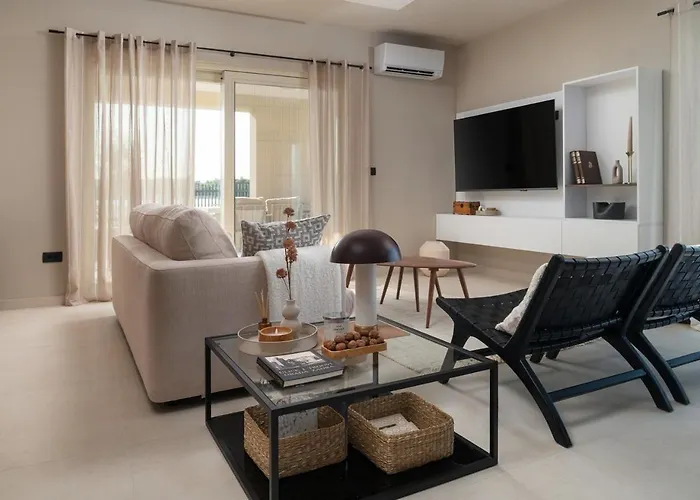 Luxury Lovre Seaside Heated Pool Sauna Nin