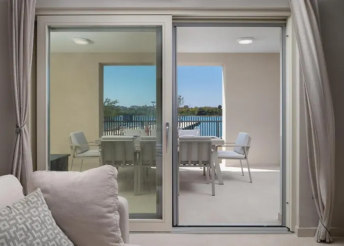 Luxury Lovre Seaside Heated Pool Sauna 빌라 *