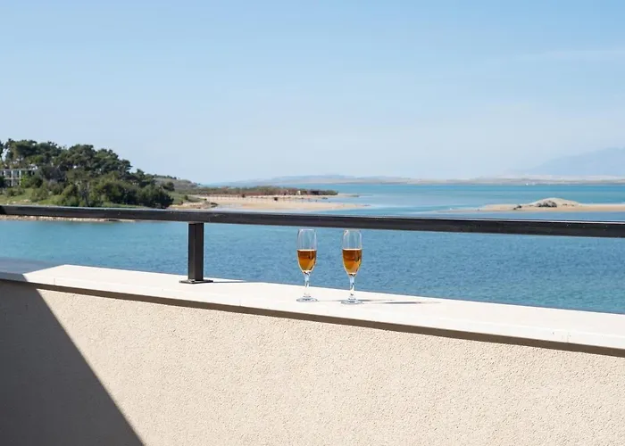 빌라 Luxury Lovre Seaside Heated Pool Sauna